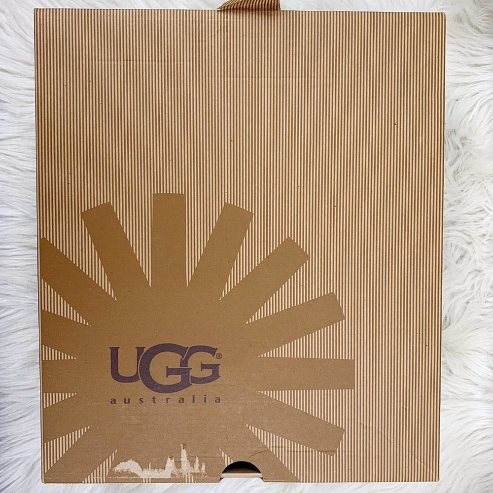 UGG Black Bailey Button II Short Boots - Picture 8 of 9